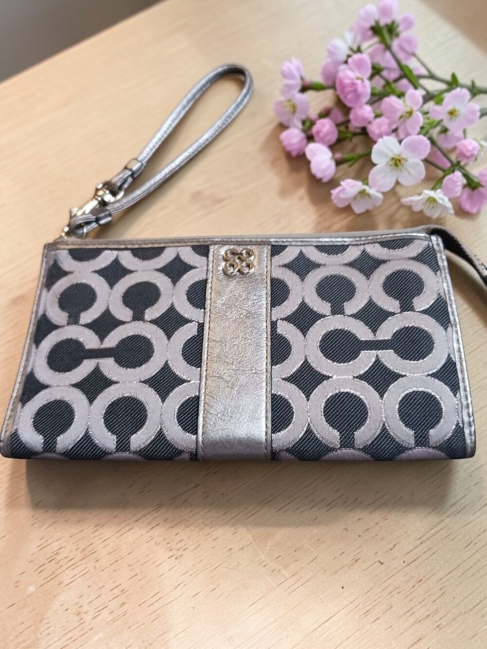 Y2K Coach Charcoal Jacquard Wristlet Wallet Silver Trim Pink Lining